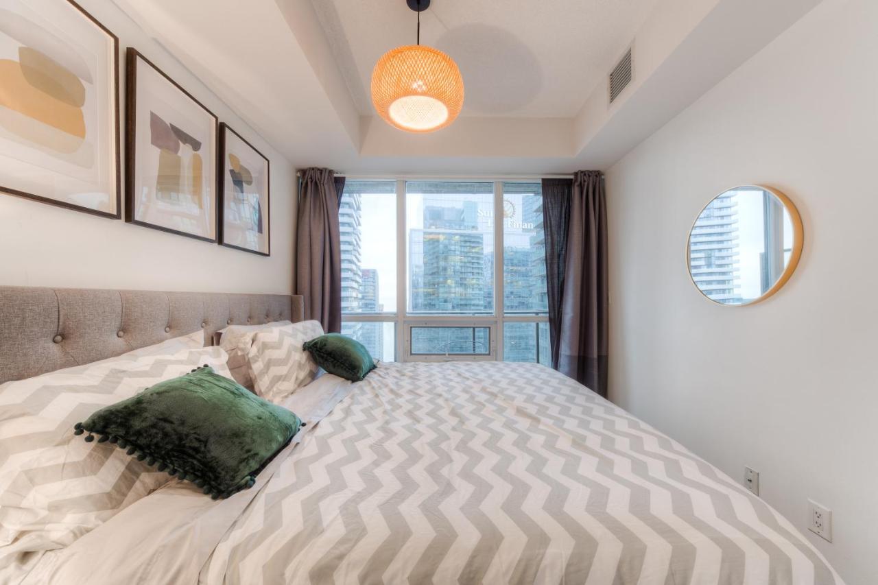 Stylish Newly Furnished Condo With Beautiful Lake View Τορόντο Εξωτερικό φωτογραφία