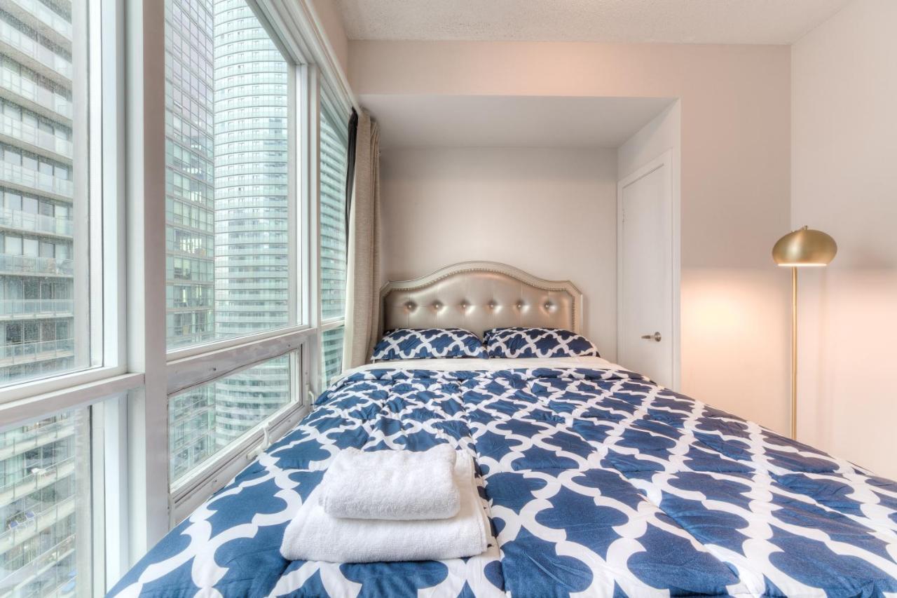 Stylish Newly Furnished Condo With Beautiful Lake View Τορόντο Εξωτερικό φωτογραφία